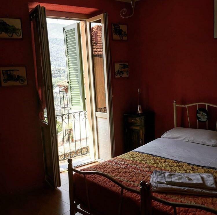 B&B Pisolo E I Persi Pien Roccasparvera Extérieur photo